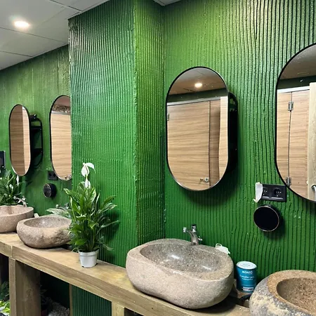 The Pod Village * Valência