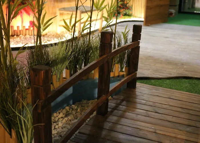 The Pod Village Valencia