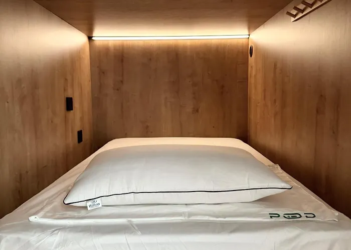 Hostel The Pod Village Valencia