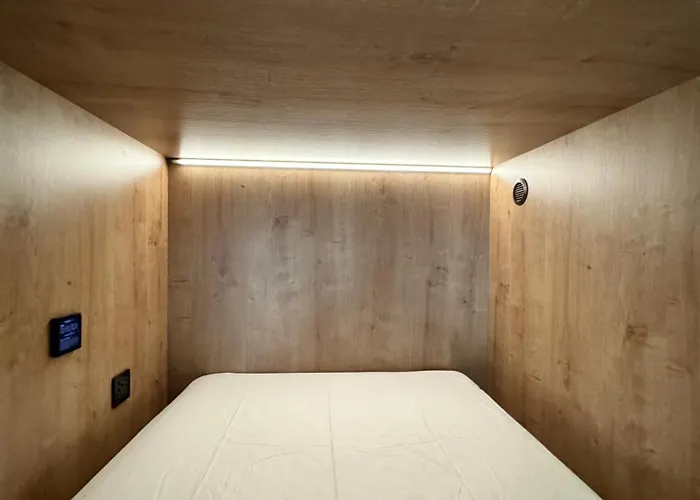 Hostel The Pod Village