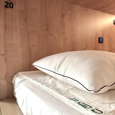 The Pod Village Hostel Valencia