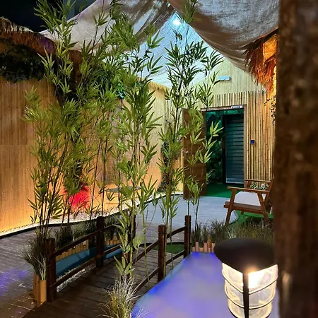 The Pod Village * Valencia