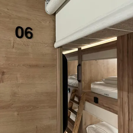 Hostel The Pod Village *