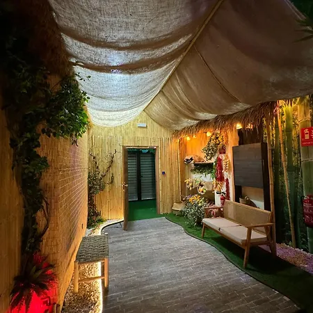 The Pod Village Hostel Valencia